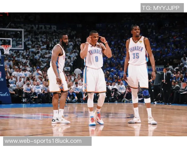 肯扬马丁分析新赛季杜兰特MVP潜力火箭成雷霆西部唯一对手 肯扬马丁分析新赛季杜兰特MVP潜力火箭成雷霆西部唯一对手